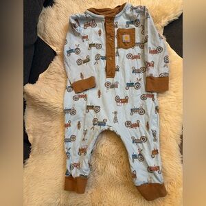 Carhartt one piece - tractor print